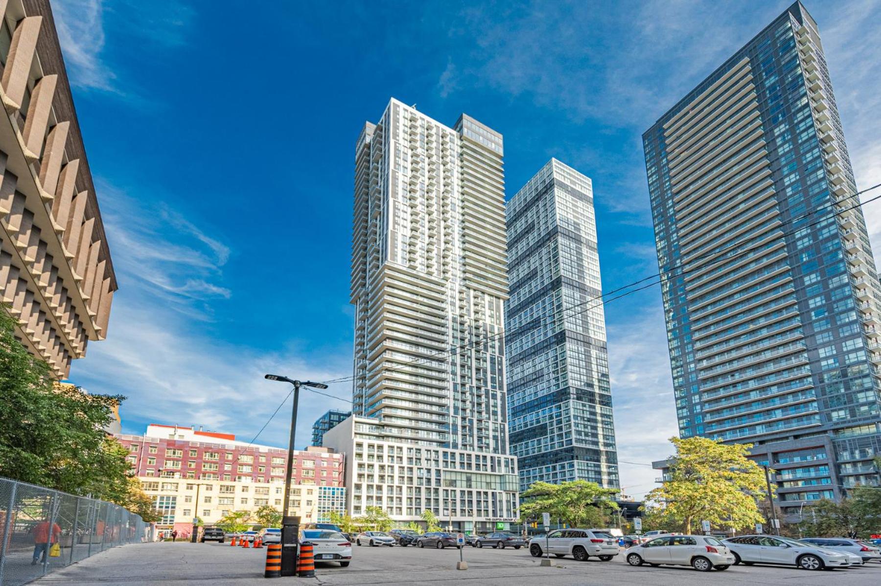 Toronto Garden Suites Buitenkant foto