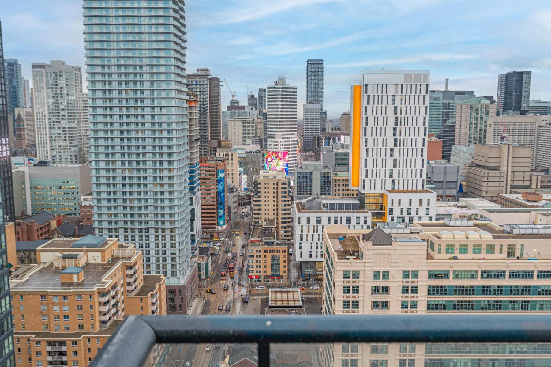 Toronto Garden Suites Buitenkant foto